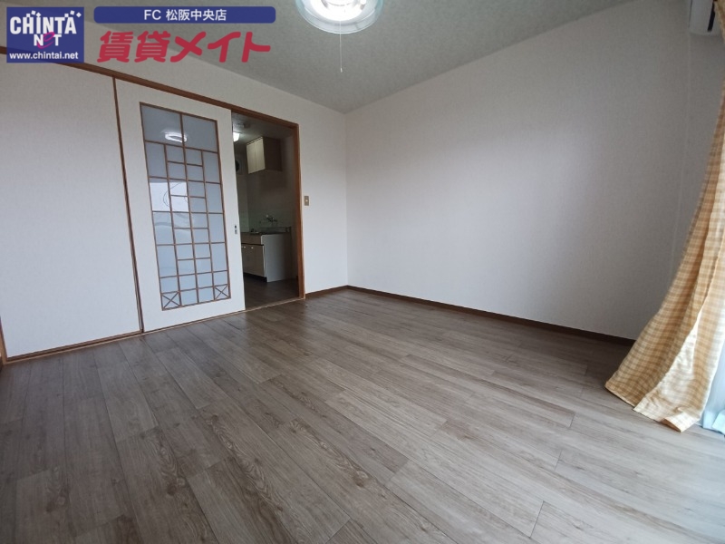 居室・リビング　同型参考写真