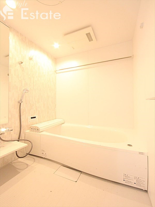 バス・シャワールーム　バスルーム