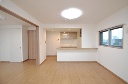 居室・リビング　内観