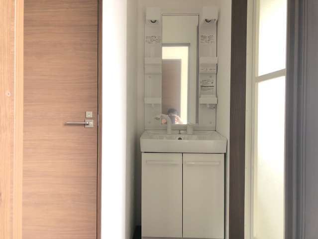 洗面設備　シャワー付洗面台♪