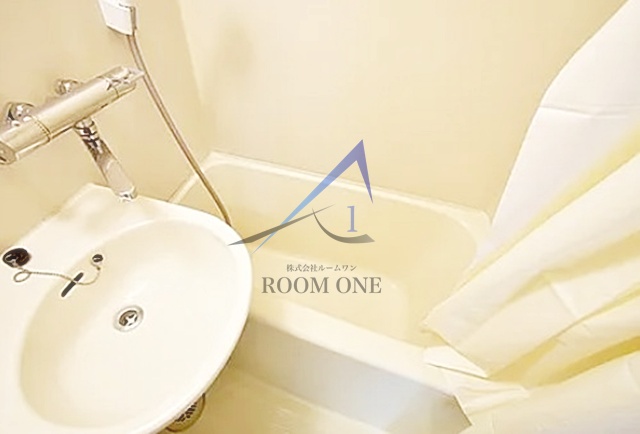 バス・シャワールーム　お風呂です。