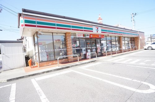 コンビニ　セブン-イレブン 新潟水島町店（コンビニ）まで285m