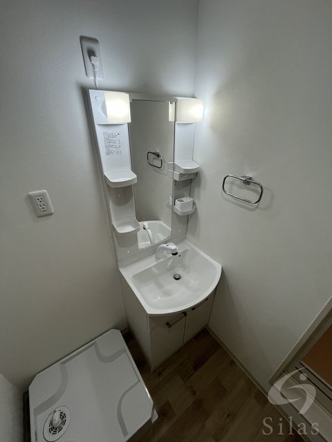 洗面設備　同仕様