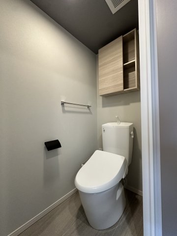 トイレ　202
