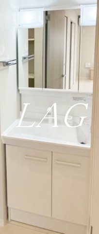 洗面設備　独立洗面台です。