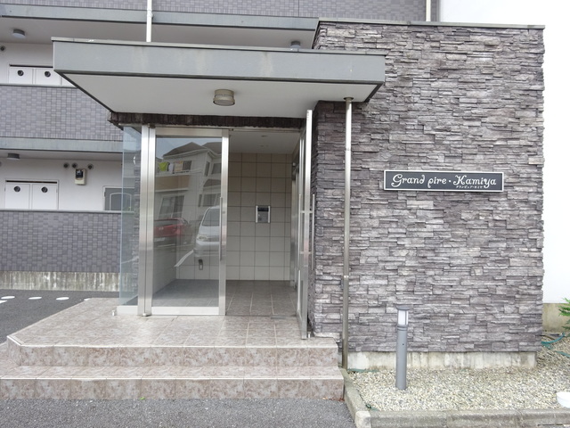 エントランス　オートロックです。