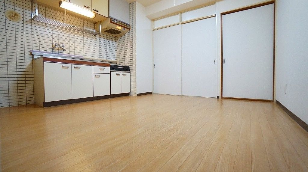 居室・リビング　コスモマンション