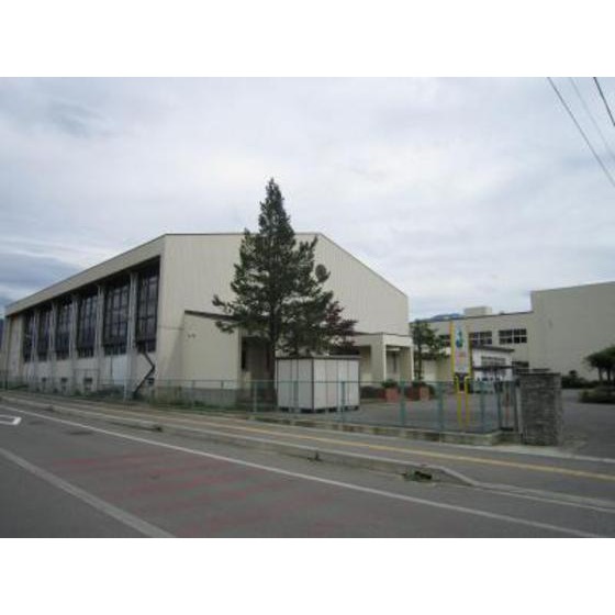 小学校　須坂市立日野小学校（小学校）まで1406m