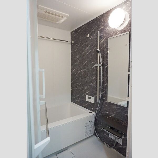 バス・シャワールーム　浴室