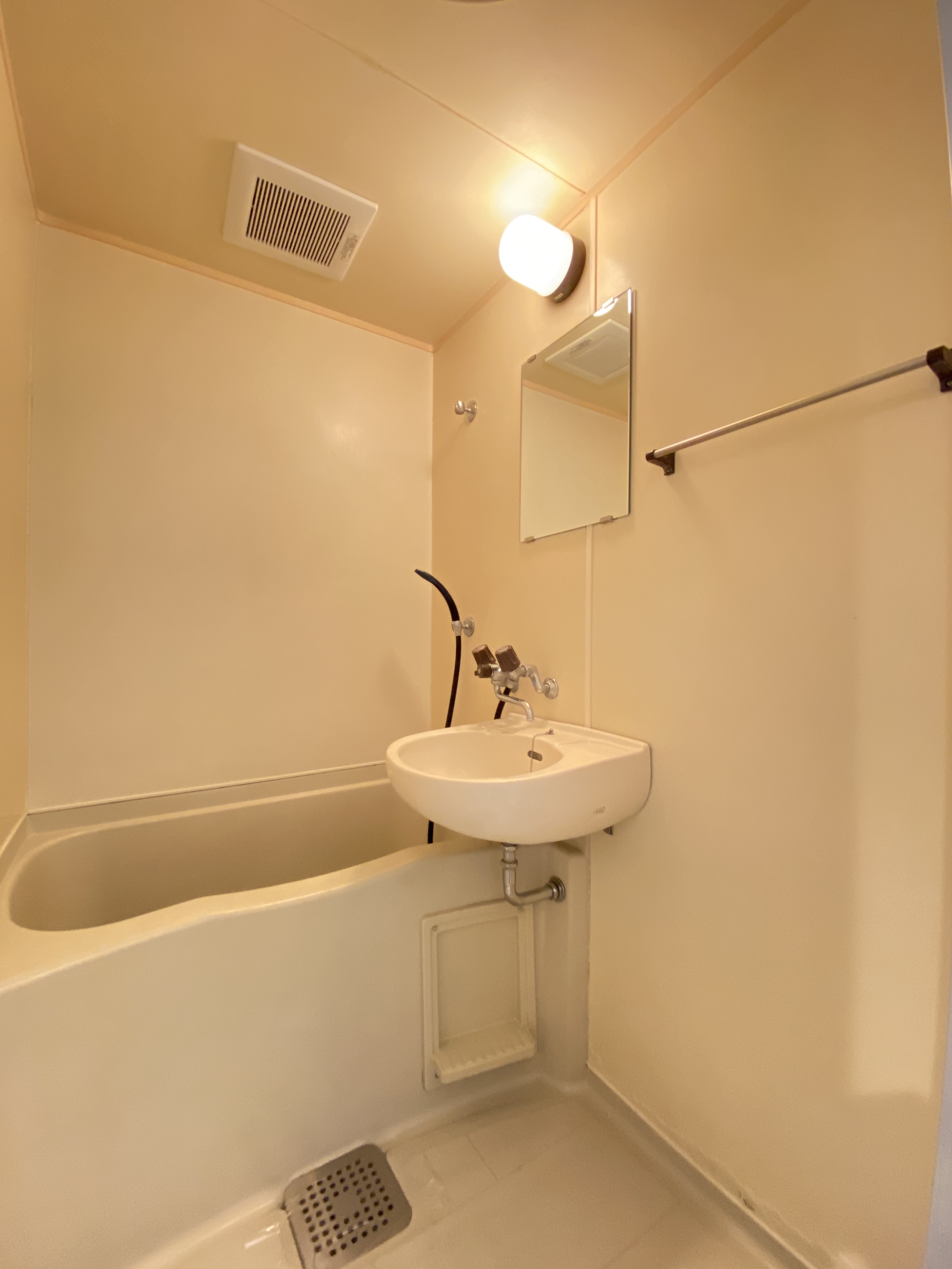 バス・シャワールーム　◆こちらの物件のお問合わせは、蕪木不動産へお問合せ下さい◆