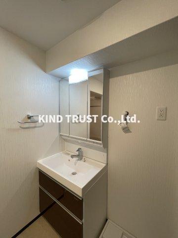 洗面設備　使いやすい洗面所です