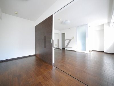 居室・リビング　綺麗なフローリングのお部屋です！