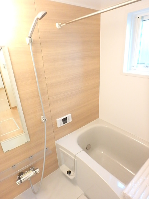 バス・シャワールーム　風呂蓋は設備ではありません