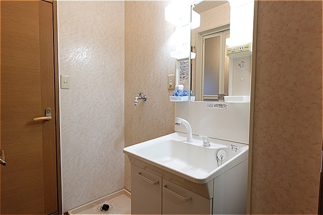 洗面設備　洗髪洗面化粧台