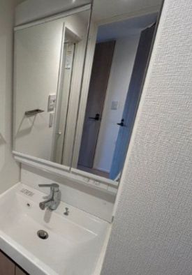 洗面設備　脱衣スペースもあります