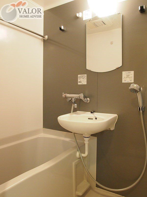 バス・シャワールーム　洗面