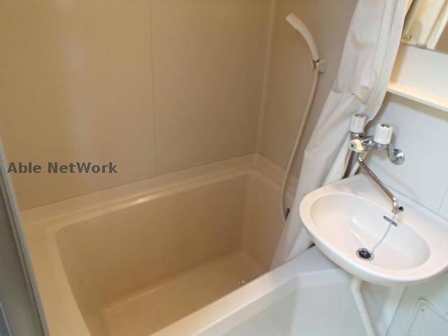 バス・シャワールーム　※同物件、別部屋の写真です