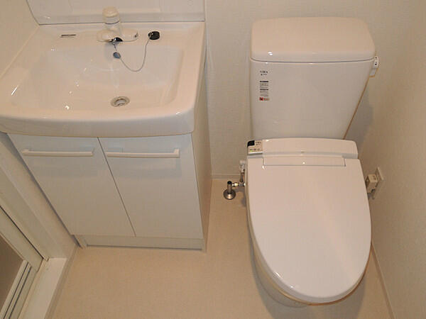 トイレ　コンパクトで使いやすいトイレです