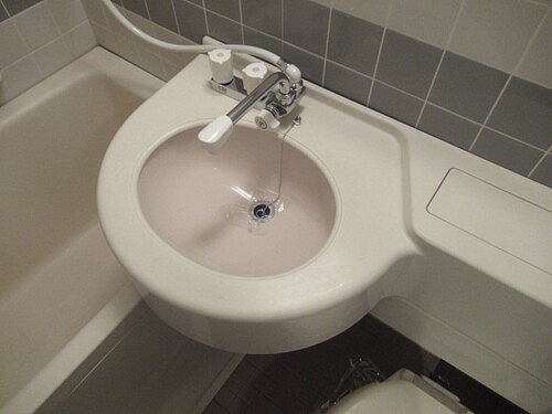 洗面設備　洗面台／３点ユニットバス