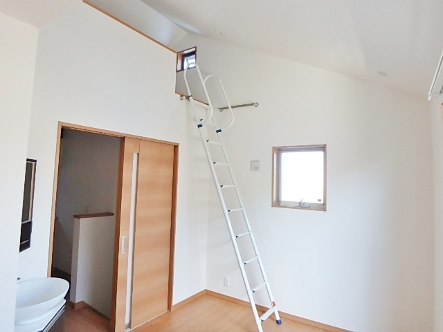 居室・リビング　同じ建物の参考写真です。