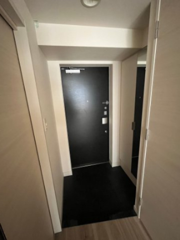 玄関　収納もある玄関です