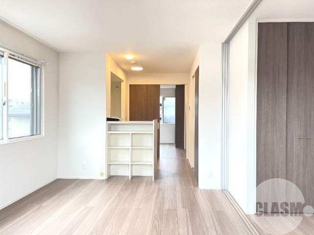 居室・リビング　カウンターキッチンです♪