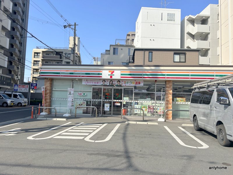 コンビニ　セブン-イレブン 大阪烏ケ辻１丁目店（コンビニ）まで435m