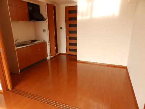 居室・リビング　室内