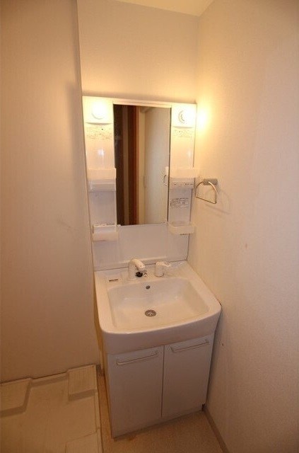 洗面設備　同仕様