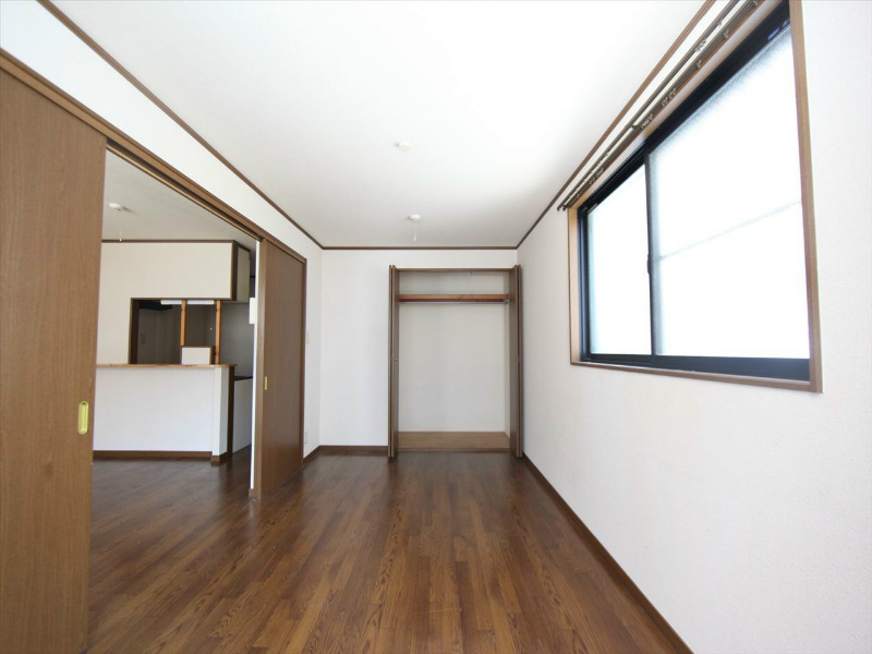 その他部屋・スペース　洋室7.5帖　ＬＤＫ10.4帖　クローゼット付