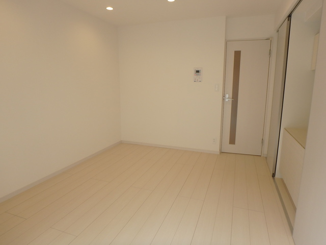 居室・リビング　室内