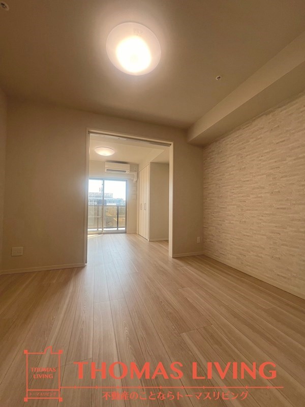 居室・リビング　※別号室の参考写真になります。