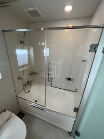 バス・シャワールーム　LaDouceur湊町（ラドゥセール湊町）　浴室