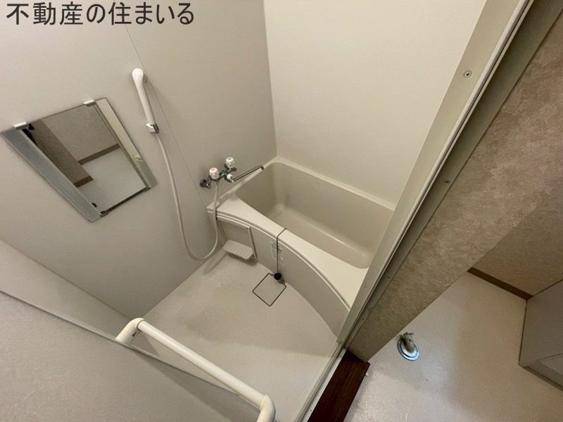 バス・シャワールーム　室内