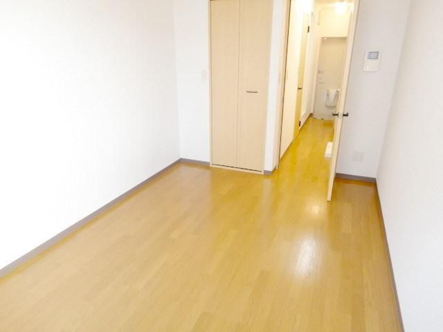 その他部屋・スペース　★洋室６帖★