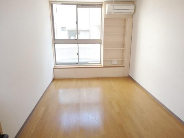 居室・リビング　★バルコニー側★