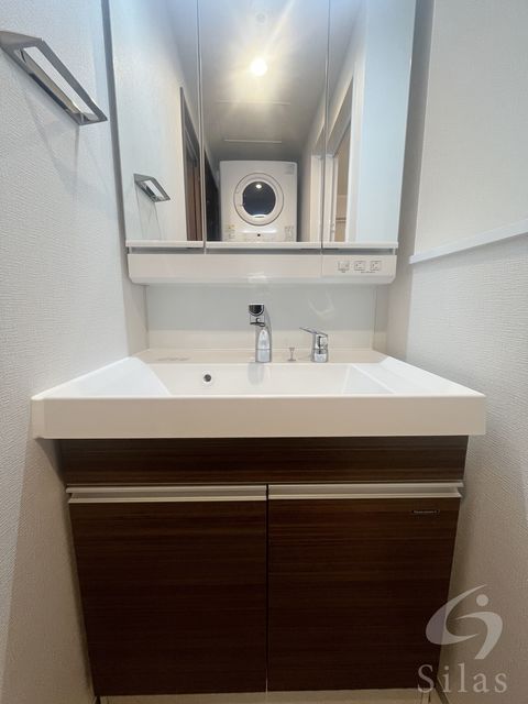 洗面設備　同仕様