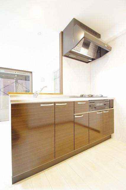 キッチン　同タイプ別室の写真です。