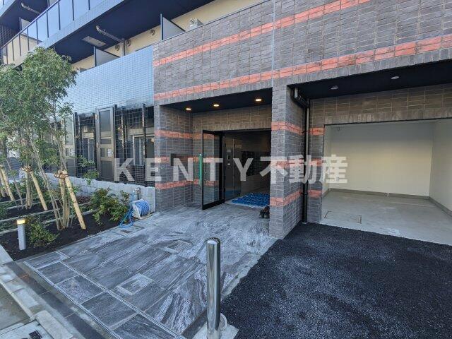 エントランス　ゆとりのあるエントランスです