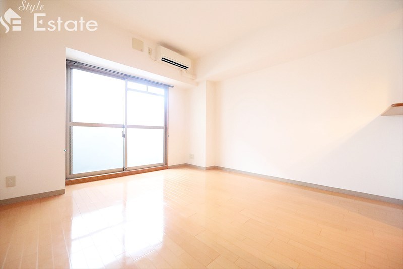 居室・リビング　内装