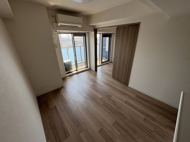 居室・リビング　ゆったり過ごせる居間です