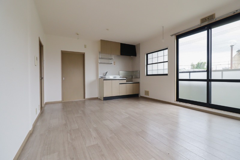 居室・リビング　図面と現状に相違がある場合には現状を優先