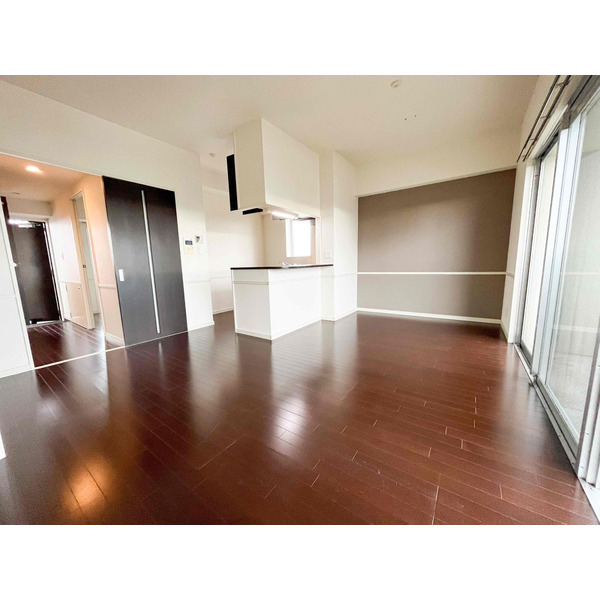 居室・リビング　反転タイプ