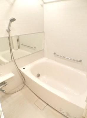 バス・シャワールーム　☆ゆっくりくつろげるお風呂☆