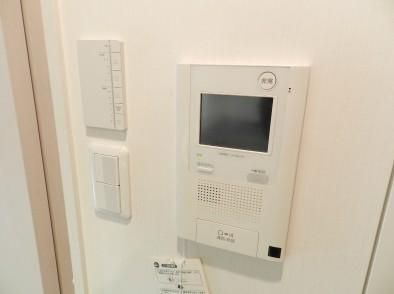 セキュリティ　☆安心のTVモニター付きインターホン☆