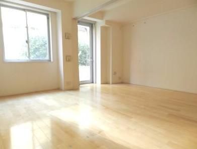 居室・リビング　☆明るい居室☆