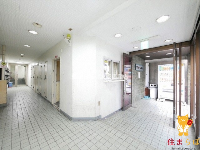 エントランス　共用部の印象も大切に