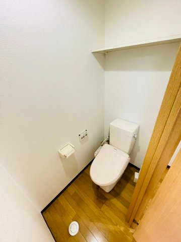 トイレ　※類似間取りの別の階のお部屋の写真です※