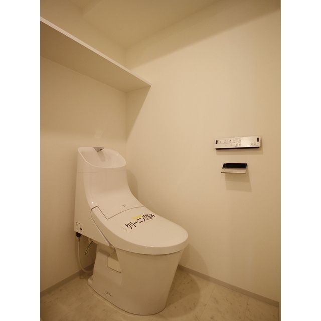 トイレ　（別タイプ参考写真）プレール・ドゥーク中板橋　板橋区大谷口北