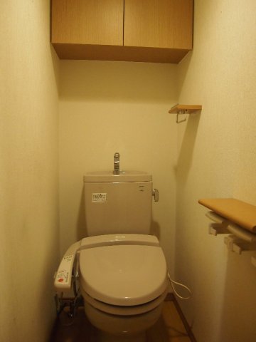 トイレ　温水洗浄便座☆（同一仕様写真）